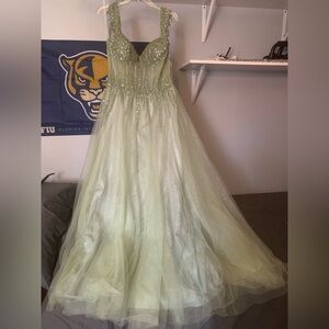 Elegant Light Green Sparkle Prom Dress with Beaded Bodice